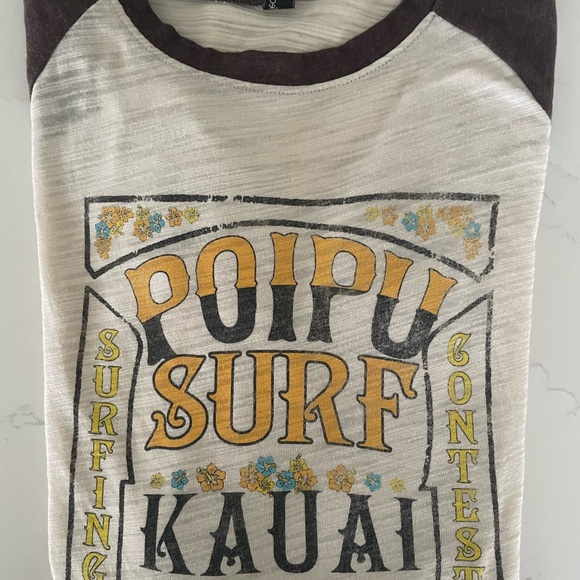 2 surf tshirts size small Poipu Kauai & Hansen surfboards soft and fun! - Picture 7 of 8